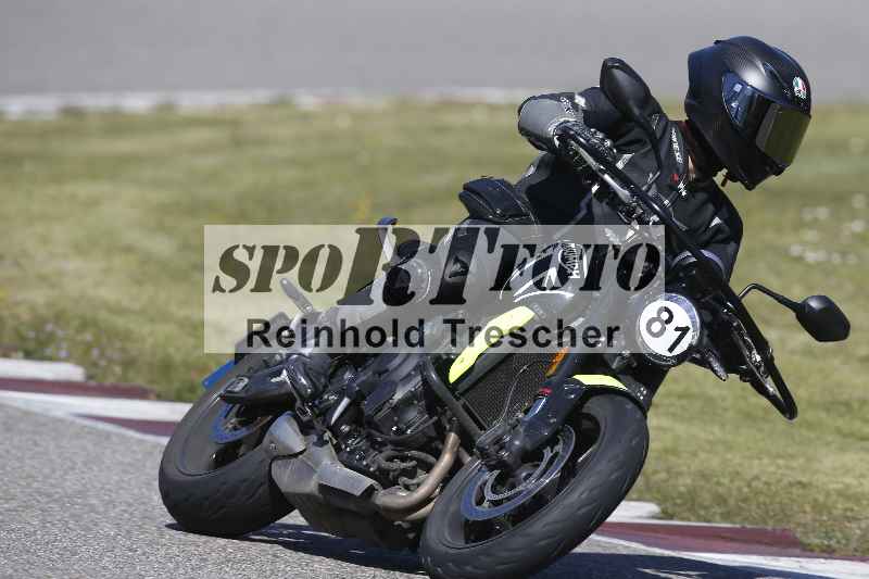 /01 02.04.2026 MAZ ADR/Gruppe gelb Gruppe gruen/81